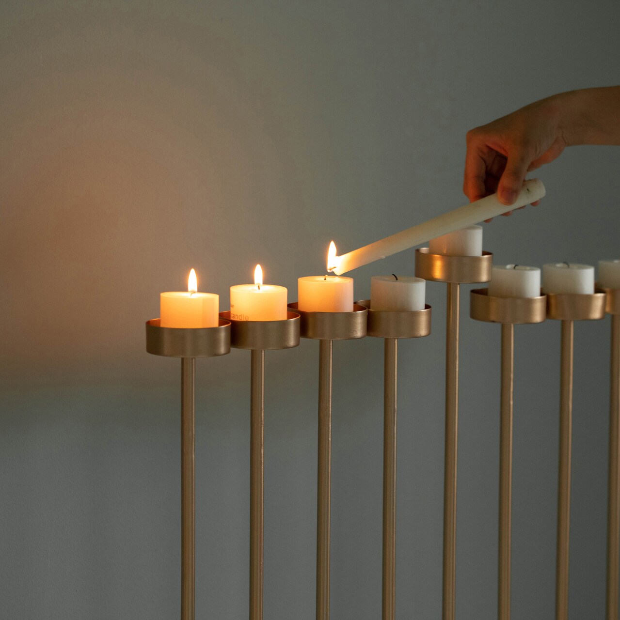 Modern Design Hanukkah Menorah Exceptional presentational piece, 9 Branch Tea Light Candle Holders